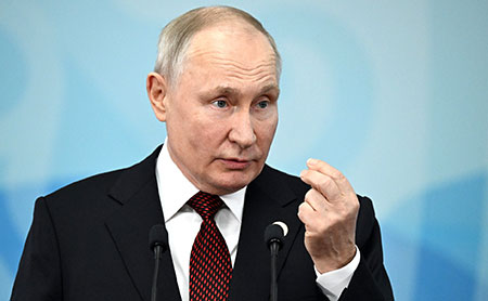 Путин санкционировал проверки обратных релокантов... 