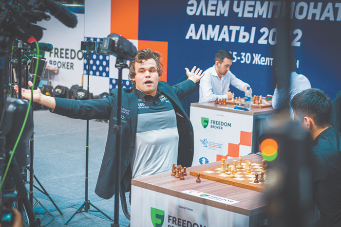 Магнус Карлсен выиграл чемпионаты мира по рапиду и блицу