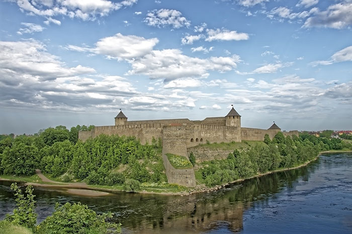СМИ: Россия захватит Нарву, а потом и всю Эстонию