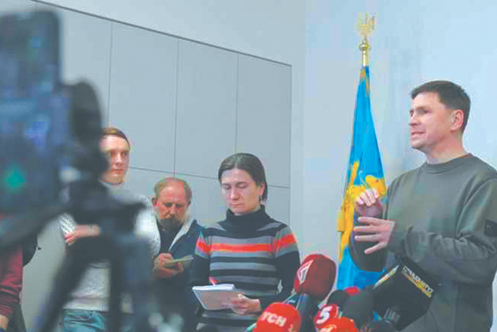 Киев призвали уравновесить "клуб" государств-гарантов
