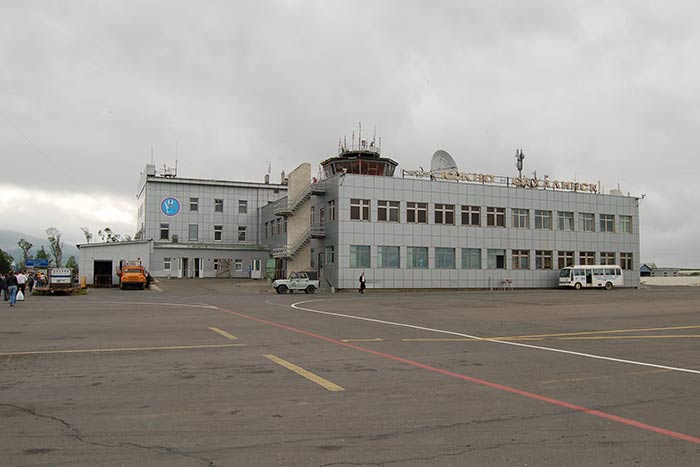 Губернатор Сахалина отдает аэропорт без конкурса Вексельбергу 