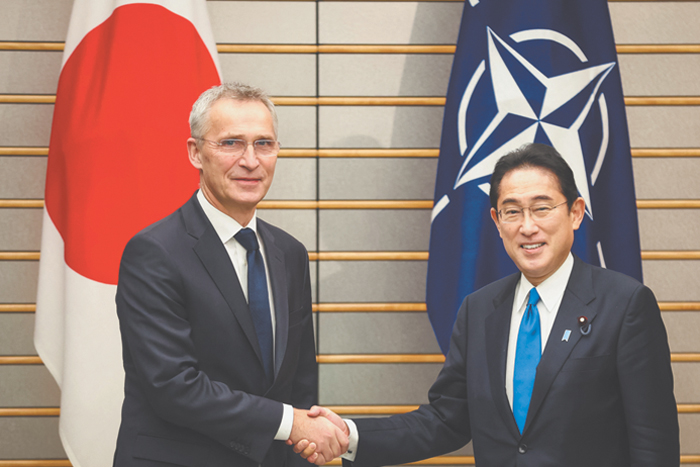 НАТО идет в Азию