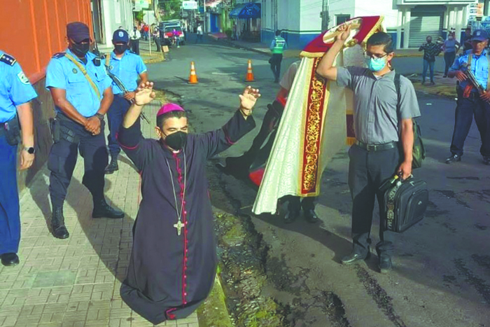 Никарагуа отказывается от католицизма