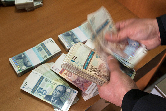 Как в Таджикистане используют деньги трудовых мигрантов