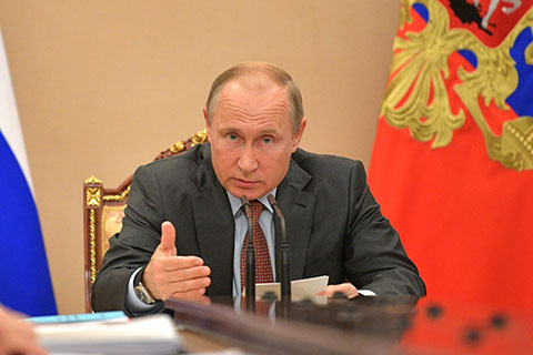 Зачем Путин вызвал послов в Москву