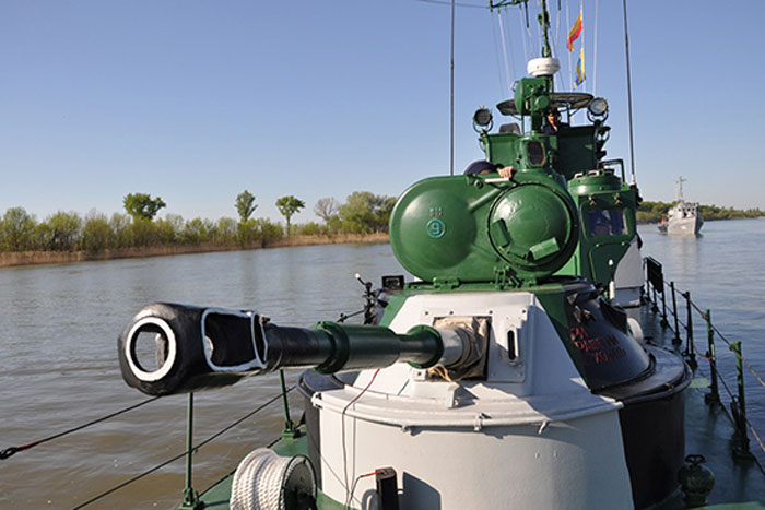 Керченский мост защитят бронекатера Каспийской флотилии