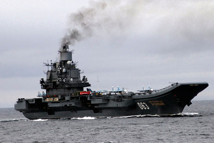 «Адмирал Кузнецов» – в ремонт или «на иголки»?