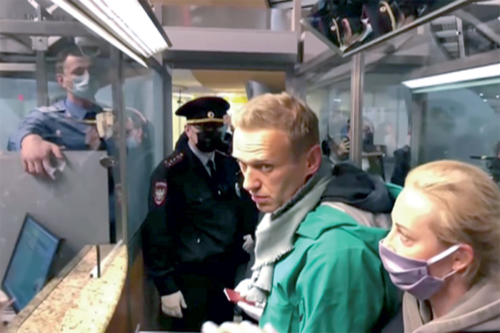 1. Навальный триумфально вернулся в тюрьму