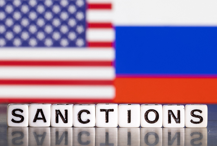 США и их союзники пытаются «отменить Россию» санкциями 