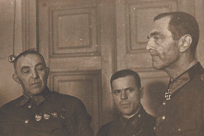 В Германию два полководца из русского плена брели