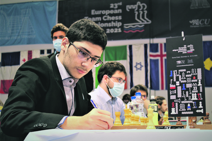 В Дубае начинается матч за мировую шахматную корону
