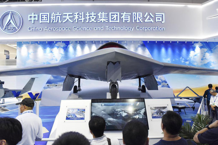 Китай показал беспилотник 5-го поколения (3)