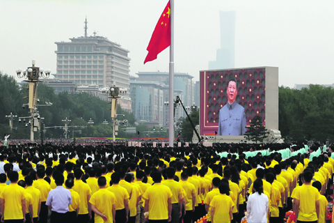 Константин Ремчуков: Китай переписывает свою историю, угрожает Тайваню, испытывает затруднения в экономике