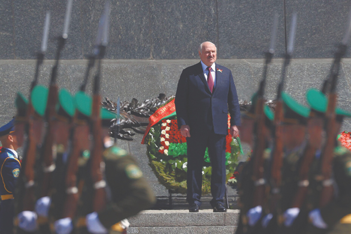 Лукашенко поставил на оппозиции "осиновый крест"
