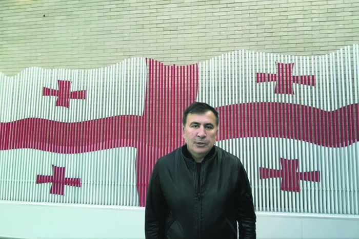 Михаил Саакашвили разыгрывает смертельную комбинацию