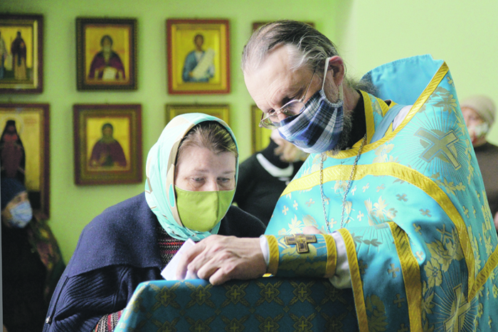 РПЦ страдает из-за своего неверия в пандемию
