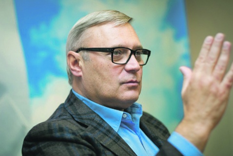 Касьянов предрекает превращение РФ в осажденную крепость