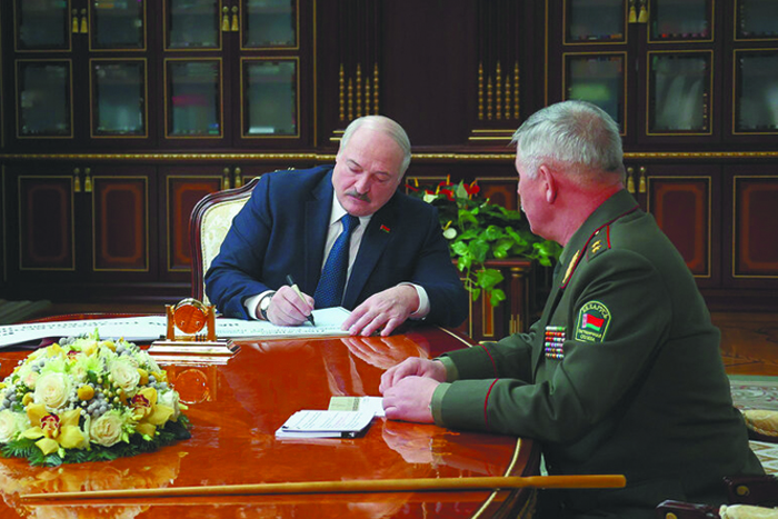 Лукашенко теперь грозит и США