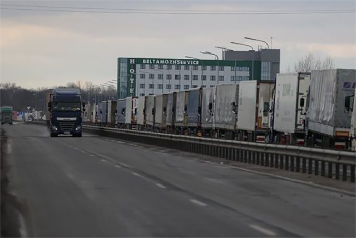 Минску грозит полная изоляция от Европы