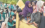 Тяготы настигли рохинджа и в Индонезии