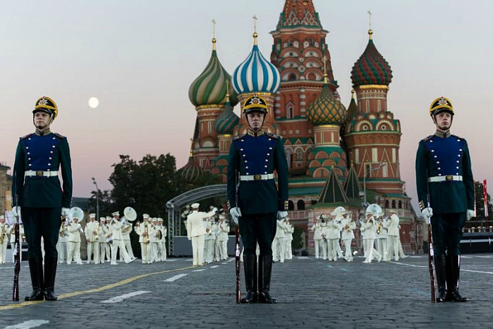 россия, москва, красная площадь, спасская башня, военные оркестры, мирей матье