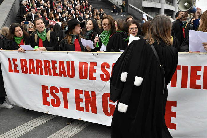 франция, париж, юристы протест