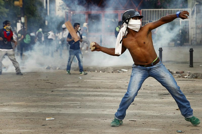 Венесуэла, Чавес, протест