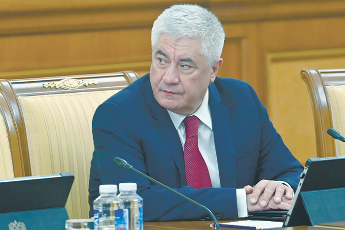 Министр внутренних дел РФ Владимир Колокольцев поздравил главного редактора НГ с 35-летием газеты