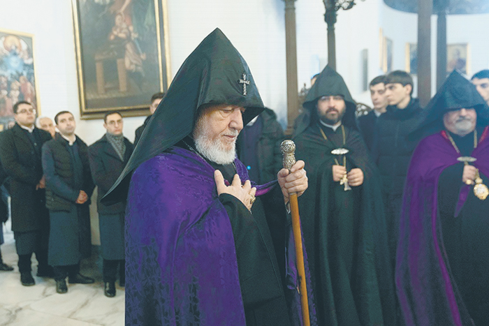 Католикос в блокаде