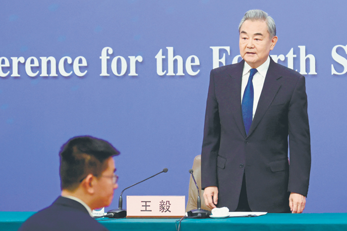 Пекин убеждает Кабул и Исламабад помириться