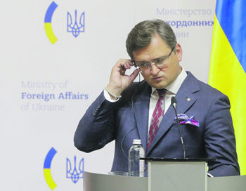 украинские радикалы, белоруссия, кулеба, лавров, беларусь, политика, кризис, лукашенко, протест, оппозиция, украина, зеленский