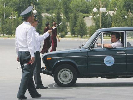 туркменистан, водительские права, женщины, запрет