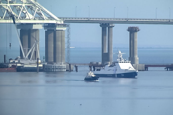 Россия попала в ловушку в районе Крымского моста