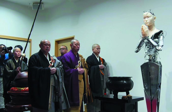 В Японии проповедует робот-бодхисатва
