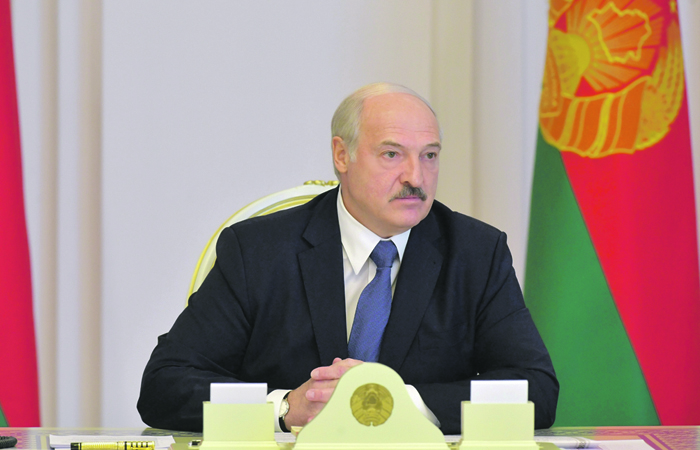 Белорусы просят защитить их от Лукашенко