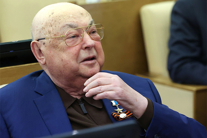 Депутату Государственной думы РФ Владимиру Ресину - 90 лет