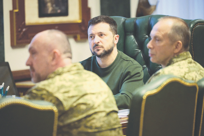 Зеленский перетряхнул все военное командование