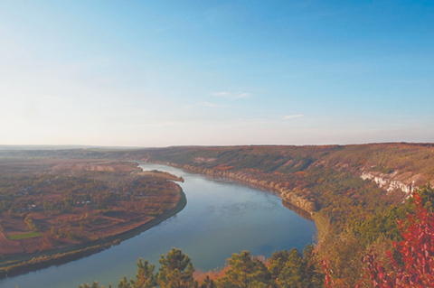 Из Румынии на Украину везут оружие по молдавским дорогам