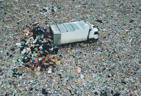 мусорный полигон, свалки, бытовые отходы, протесты, переработка, утилизация, экологическое электричество, инвестиции