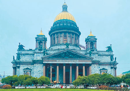 В Санкт-Петербурге на несколько дней все закольцевалось вокруг "Архитектона"