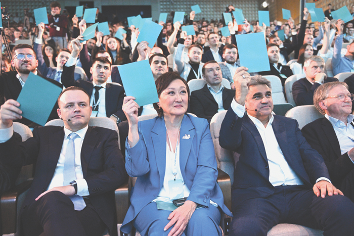 "Новые люди" занялись практикой малых дел