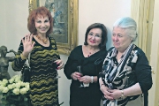 Ирина Торкунова, Гульнара Шодиева и Виолетта Кокова.