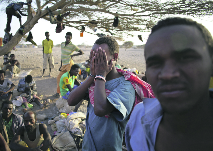 Десятки эфиопов задохнулись по пути в ЮАР