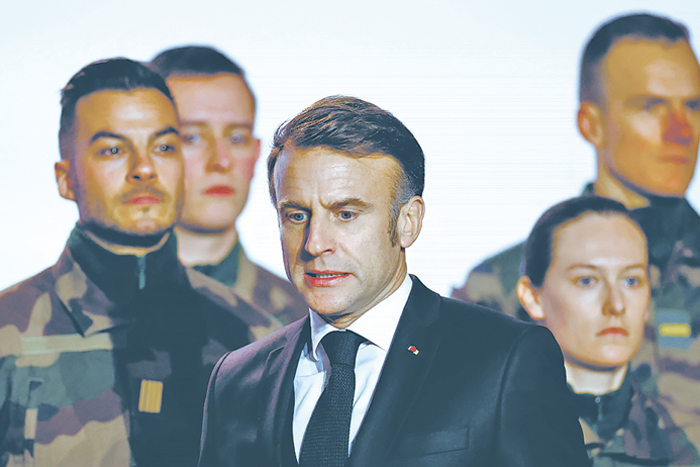 Призыв в армию по-французски