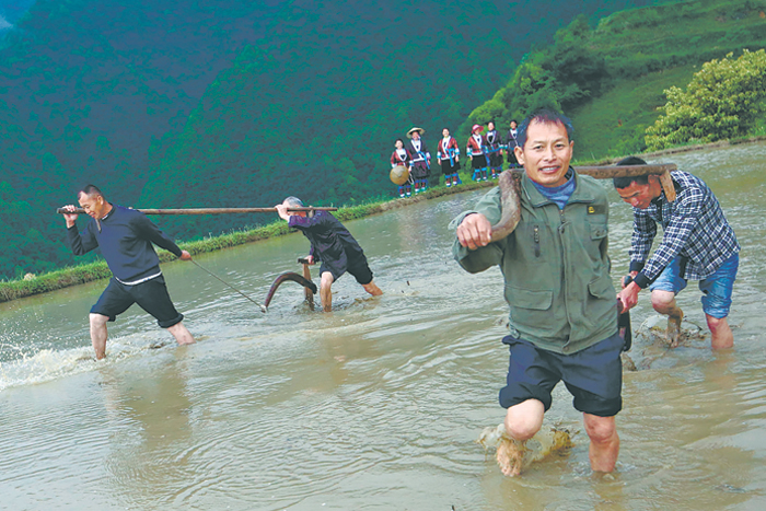 Массовых беспорядков в Китае становится больше
