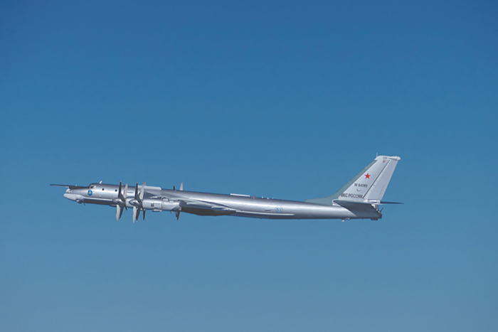 Бомбардировщики России и Китая напугали Японию