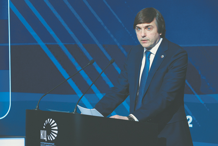 Сколько денег нужно педагогу для счастья