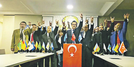 Турок призывают строить языческую империю