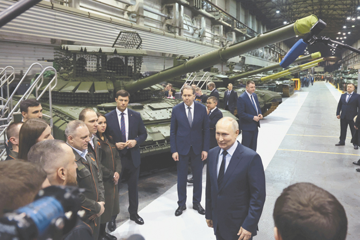 Фото недели. Путин проверил оборонные производства на Урале