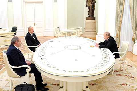 Путин спросит у Алиева и Пашиняна о Карабахе